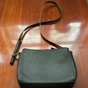 Lo & Sons Black Crossbody Bag